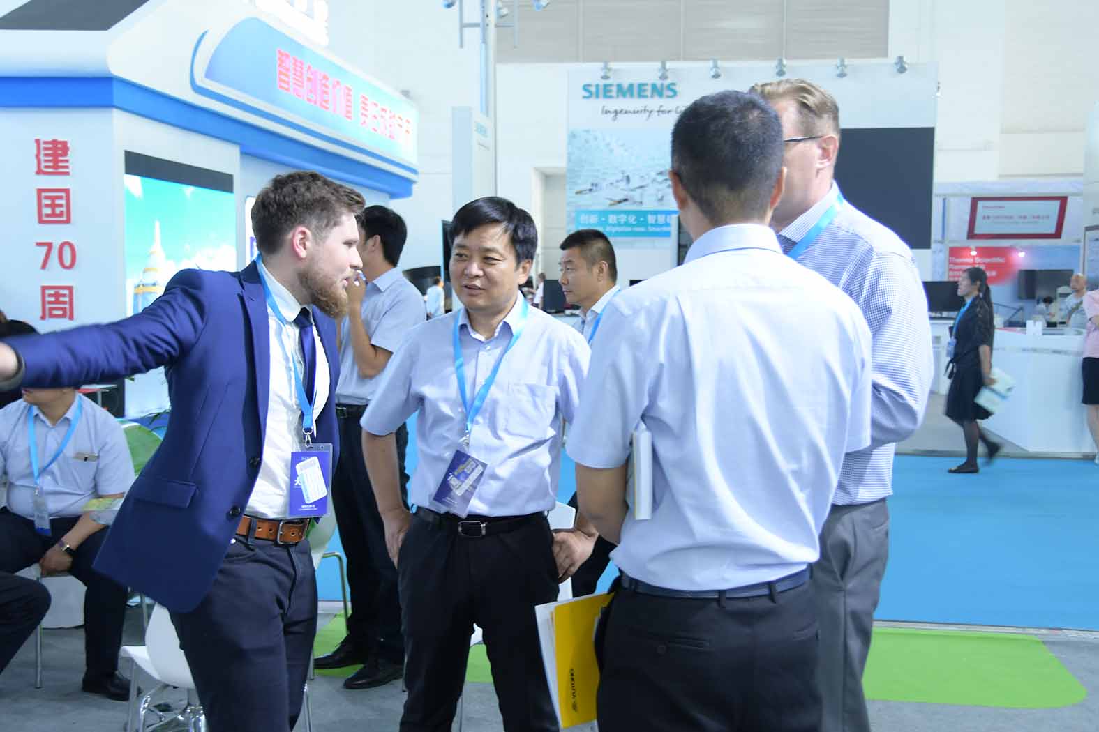 引领未来▲97国际纯电动矿用车闪耀2019CIME展会